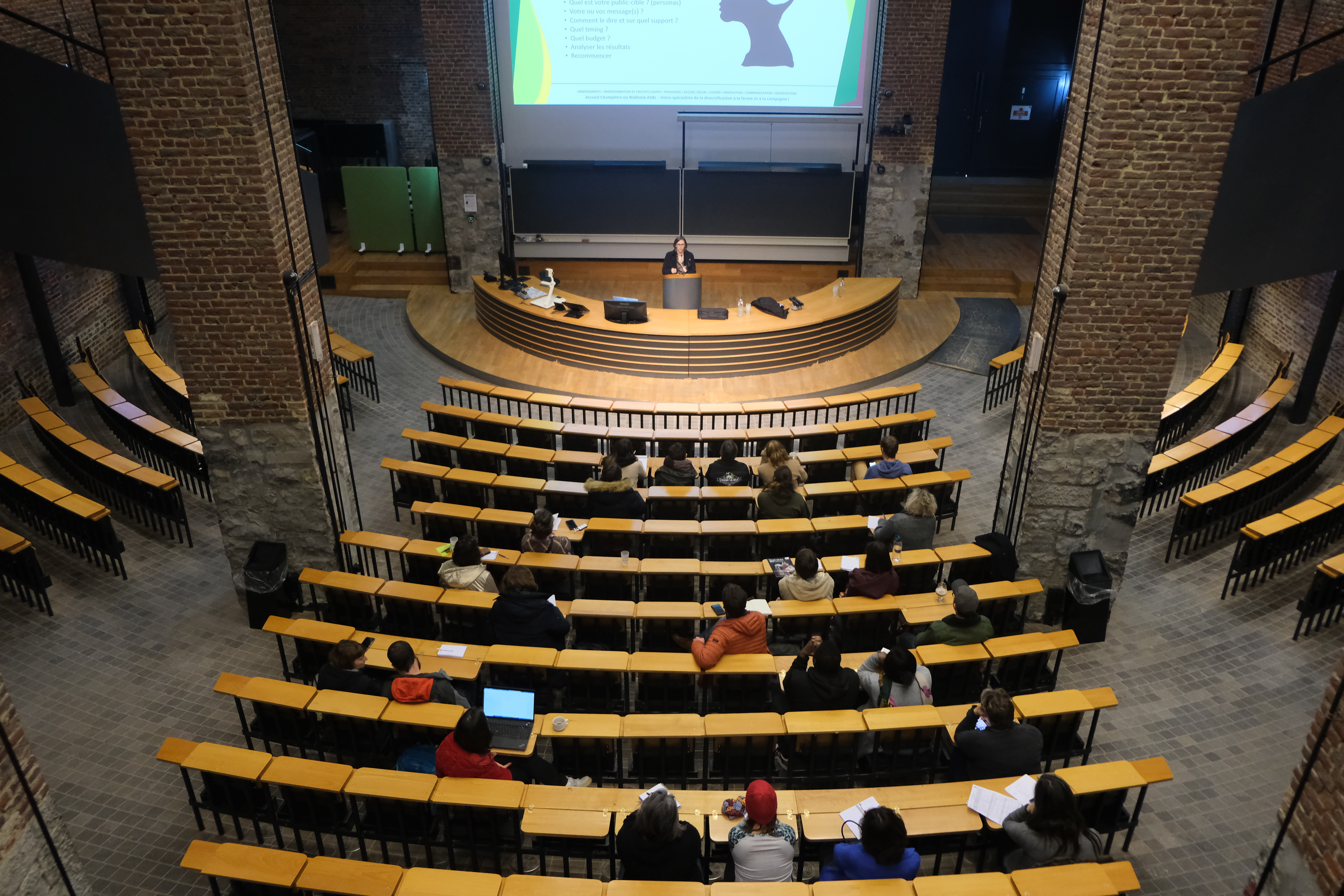 Amandine-Maitriser-Art-Communiquer Formations-communication